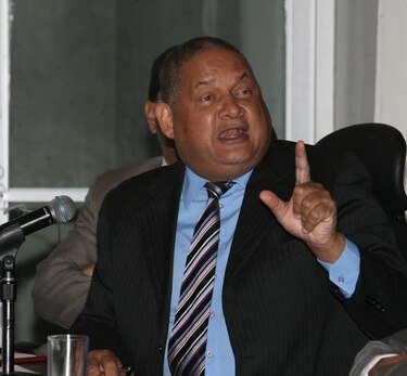 Robinson descarta querer ser la figura de fórmula que acompañe a Navarro