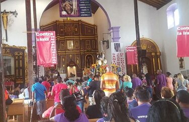 Portobelo sigue abarrotado de devotos