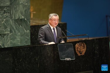 China considera ‘lamentable’ el retiro de Panamá de la iniciativa de la Ruta de la Seda