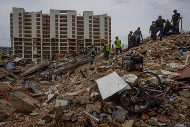 Suben a 2,954 los fallecidos y a 16,592 los heridos por los terremotos en Venezuela