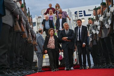 El primer ministro de Israel llega a Berlín junto a supervivientes del Holocausto