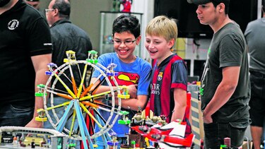 Un festival de cómics, lego y videojuegos