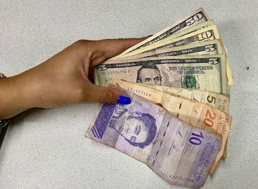 ¿Por qué en Venezuela predomina el dólar?