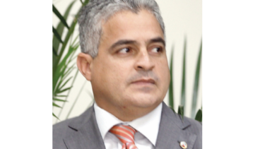 Fiscal envía tres oficios a De León
