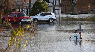 Suman 18 los muertos por tormentas en sureste de Estados Unidos