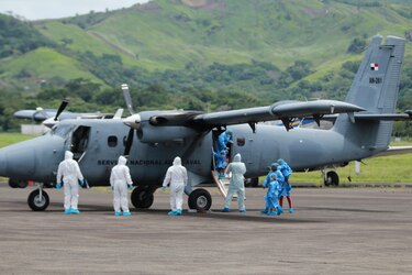 Trasladan a pacientes con la Covid-19 desde comarca Guna Yala