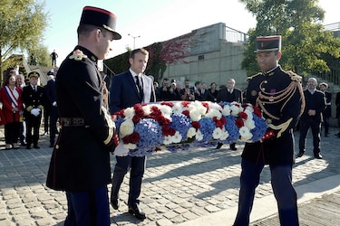 Macron condena ‘crímenes inexcusables’ por matanza de argelinos en París en 1961