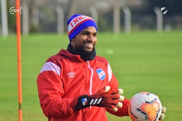 El fútbol sudamericano comienza tímidamente a rodar