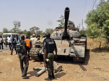 Boko Haram, debilitado, jura lealtad al grupo Estado Islámico