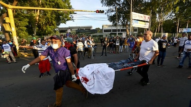 Al menos dos muertos y decenas de heridos durante disturbios