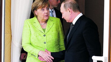 Merkel aboga por paz en Ucrania y gais ante Putin