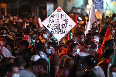 Opositores salen a las calles de Bolivia contra la detención de expresidenta Áñez