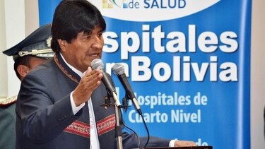Gobierno boliviano confirma que analiza la reelección indefinida de Morales