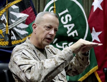 Estados Unidos designa al general John Allen a la cabeza de coalición contra el EI