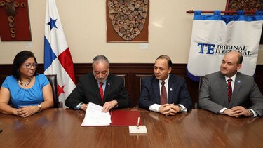 Magistrados del TE firman decreto que reglamenta la campaña de mayo 2019