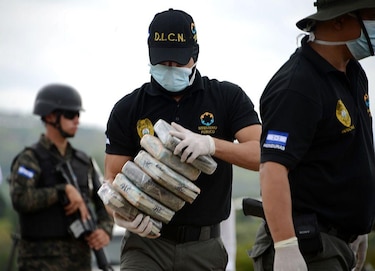 Cuando el narcotráfico compite con el Estado