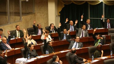 Rechazan propuesta que vetaba a empresas condenadas en el extranjero