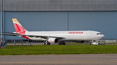 Aumenta a siete el número de aerolíneas que suspenden sus vuelos hacia Venezuela