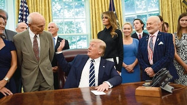 Casa Blanca homenajea a astronautas