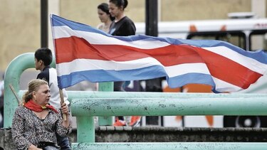 Costa Rica encara discusión de una reforma fiscal