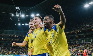 Suecia golea a Túnez y salta al primer lugar del Grupo F