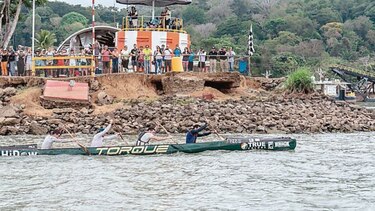 Chava y Bold lideran carrera de cayuco Océano a Océano