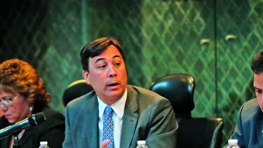 Arrocha retira propuesta sobre ‘derecho al olvido’