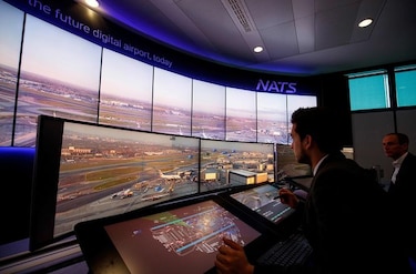 Aeropuerto de Londres apuesta por la inteligencia artificial para reducir la brecha entre vuelos