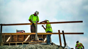Actividad construcción disminuye en Chile