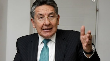 Fiscal general de Colombia renuncia por orden de liberación de líder de FARC