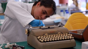 Ron, exposiciones, murales y Macondo para recordar a Gabo