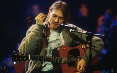 El legendario cárdigan de Kurt Cobain fue rematado por 334 mil dólares