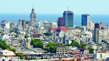 Déficit fiscal de Uruguay cerró en 4%
