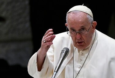 Papa Francisco anima a los cubanos a seguir construyendo el futuro del país