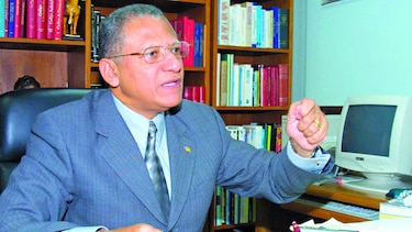 Ernesto Cedeño: engavetan demanda contra la prueba idónea