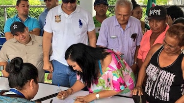 Inscripción de adherentes calienta la política