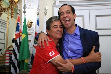 Costa Rica recibe homenaje de la ciudad de Santos
