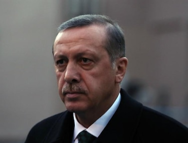 Erdogan se alista a restructurar su gabinete tras escándalo financiero