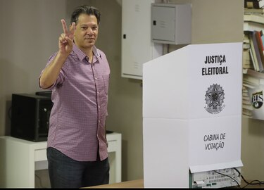 Brasil empezó a votar, con el ultraderechista Bolsonaro como favorito