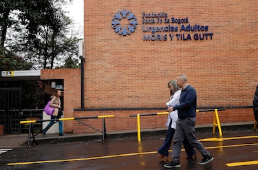 El senador Uribe Turbay permanece ‘en estado crítico’ pero ‘estable’, según parte médico