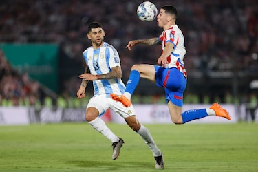 Paraguay ratifica su buen momento y derrota a Argentina