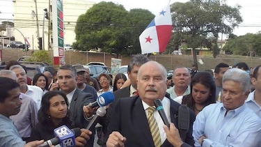 Miguel Antonio Bernal: 'Tenemos que rescatar a la Universidad de Panamá'