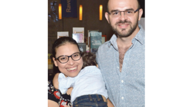 Presentan hoy ‘Fugacidades en un panal de fuegos’