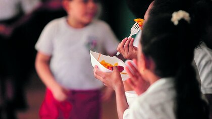 Meduca advierte que no se ha adjudicado el contrato de los almuerzos escolares; Súper Carnes defiende su propuesta