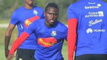 El panameño Abdiel Arroyo se une al Alajuelense