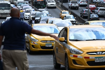 Regulación de plataformas desata críticas: advierten vuelta al sistema de cupos