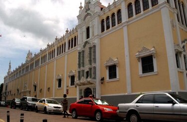 Panamá espera notificación de Francia para traslado de Noriega
