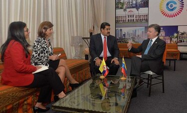 Maduro y Santos sostienen reunión bilateral en Ecuador