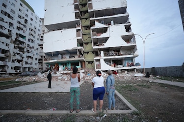 Caos y desolación en La Guaira, una ciudad destrozada por los derrumbes en Venezuela