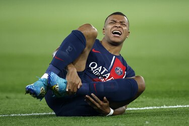 Mbappé se retira lesionado del clásico francés